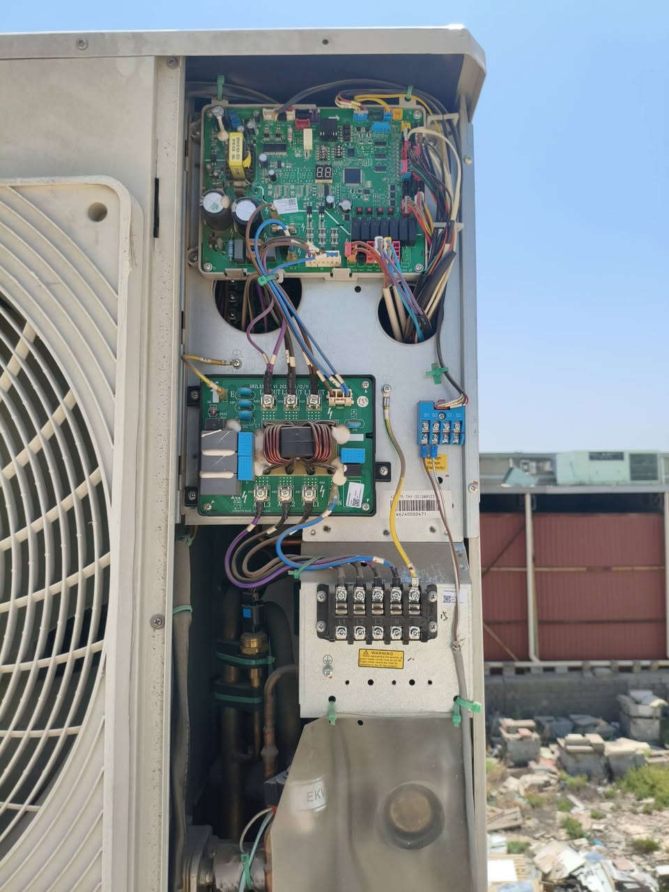 الهندسيه لتبريد المركزي
بحجامه. وابعاده. تنصبب. وصيانه 
***********
***********
