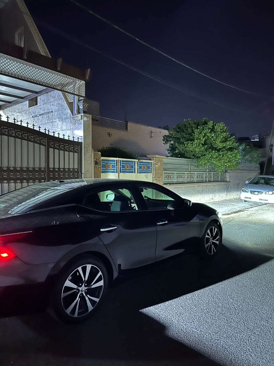 السلام عليكم
صور الحادث مع التفاصيل  مرفقة ..

لطفا لحد يكتبلي امسح المنشور جايك

السعر 122 مجال بسيط

للاتصال + واتس

***********

نيسان مكسيما للبيع

الموديل 2016

مواصفات

النوع : SV 

محرك 3500

بصمة تشغيل

بصمة ابواب

تشغيل عن بعد

لايت زينون

كشنات قماش

كشنات كهرباء

تحكم ستيرن

تبريد قطعتين

مانع انزلاق

تثبيت سرعة

وضعيتين للقيادة نورمال + سبورت

جام اوتو

نظام الملاحة والخرائط

ابل كار بلاي

تحكم شاشة ماوس + لمس

سماعات بوس

ارضيات بلادي

وباقي المواصفات المعروفة

ماشية 119,500الف كيلومتر وليس ميل

كفالة الگير

كفالة المحرك السيارة ارقى زيوت وارقى بانزين وفلاتر شلعة ومعدل رهيبات

الضرر چاملغ و باب

للاتصال + واتس

عنواني كركوك باسمي السيارة

***********
