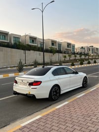 بي ام دبليو F10 • ٢٠١١ • خليجي فول M