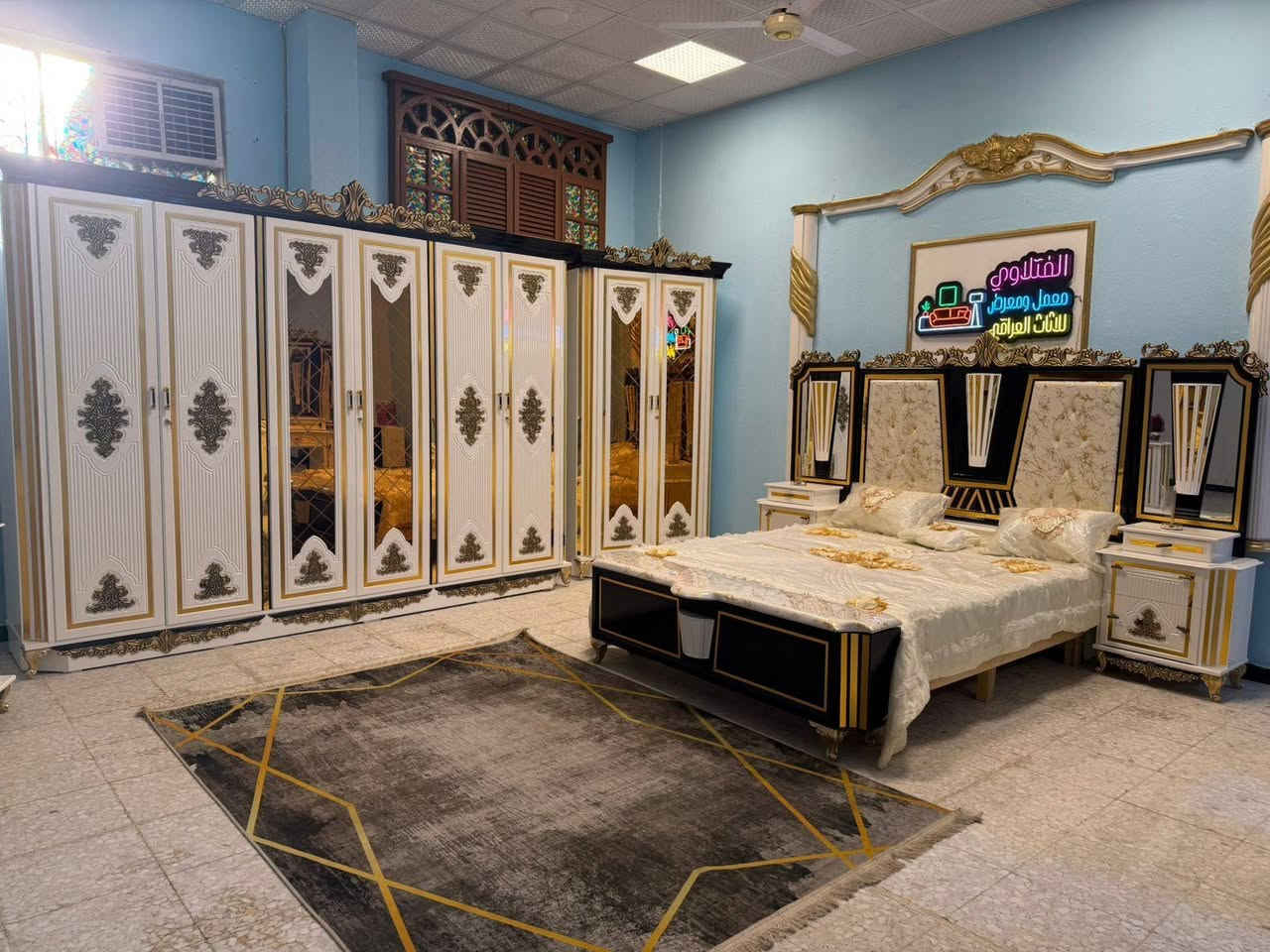 موديل 🪄 الثريا 🪄  ابيض تطعيم باللون الاسود

السعر 3 ملايين  و400  الف  فقط💵

غرفة 6 ابواب ملحق داخلي

تتكون من 9 قطعة

الوجه  12 ملم MDF 

الظهر چرچوبة شد براغي

الداخل صاج طبيعي بلوك بورد قواطع المجرات 

عرض السرير 160العرض في 200 الطول

شازلون اضافي

ارتفاع الكنتور 265 سم

عرض الكنتور 340سم

عرض زاوية الملابس 120سم

يعني الكنتور وزاوية الملابس ضلع كامل 460سم

السعر 3 ملايين و400 الف دينار فقط
معمل ومعرض الفتلاوي للأثاث العراقي

‏العنوان محافظة بغداد / بغداد الجديده خلف جامع السامرائي 

الاتصال او الحجز 📞📞***********
‏التوصيل 🚛🚛والشد🧰🧰 مجاني إلى جميع محافظات العراق
