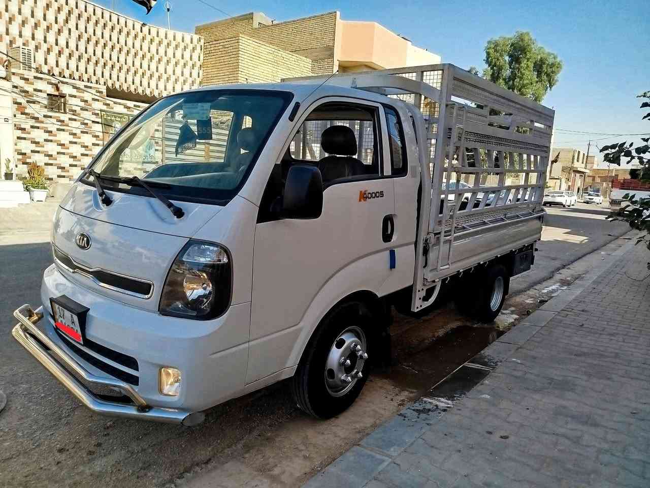 سلام عليكم فحل مفتوح  موديل ٢٠١٥باسمي مداور جديد هزه جديده وضريبه مدفوعه لل ٢٠٢٧ مكفوله السياره كفاله شاصي رقم شاصي صبغ تبديل بارد كير محرك تاير حداديه جديده كهربائيات شغاله سياره حلوه ماناقصها شي مكاني نجف حي المكرمه موبايل *********** تريد مداور تريد وكاله عامه السعر ١٢٤
