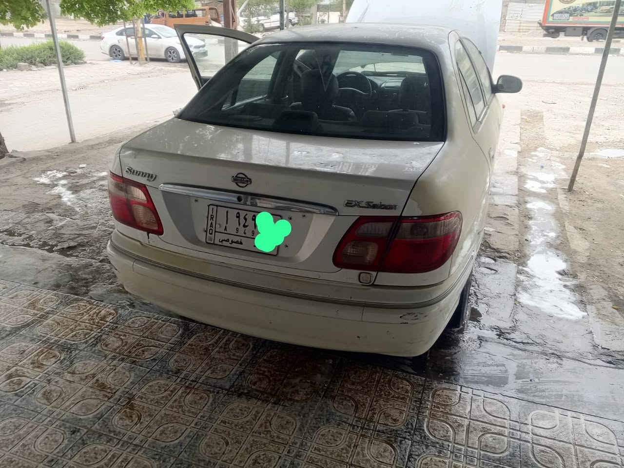 نيسان ٢٠٠١ • مكينة ١٨٠٠ • اوتوماتيك