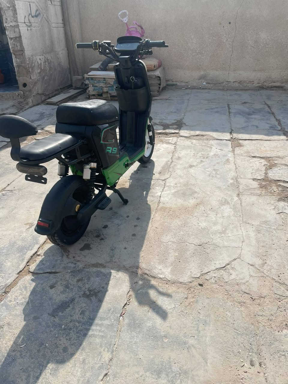 R9 • موديل 26 • بطاريات كبار