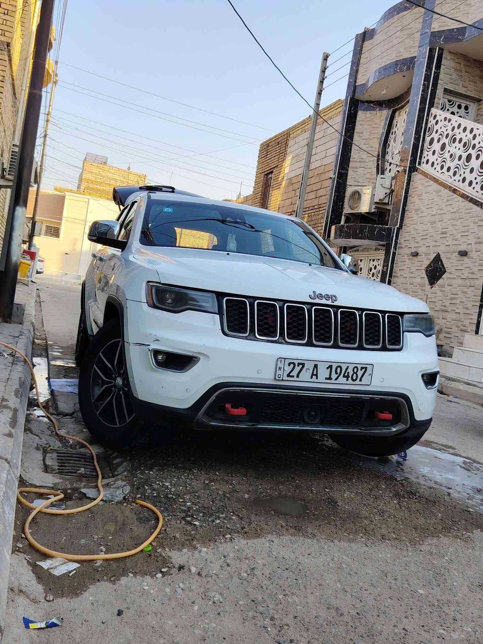 للبيع جيب موديل 18معلايه 23 موصفات ترال هاك اعلى فئه رادار امامي رادار جانبي تحديد مسار كشن حار بارد خزن ميموري شفتات ستيرن جنطه كهرباء ستيرن كهرباء حساس امامي خلفي توقف ذاتي فتحه سقف  مكينه 5700 هيمي سنويه بسمي جديده ***********
