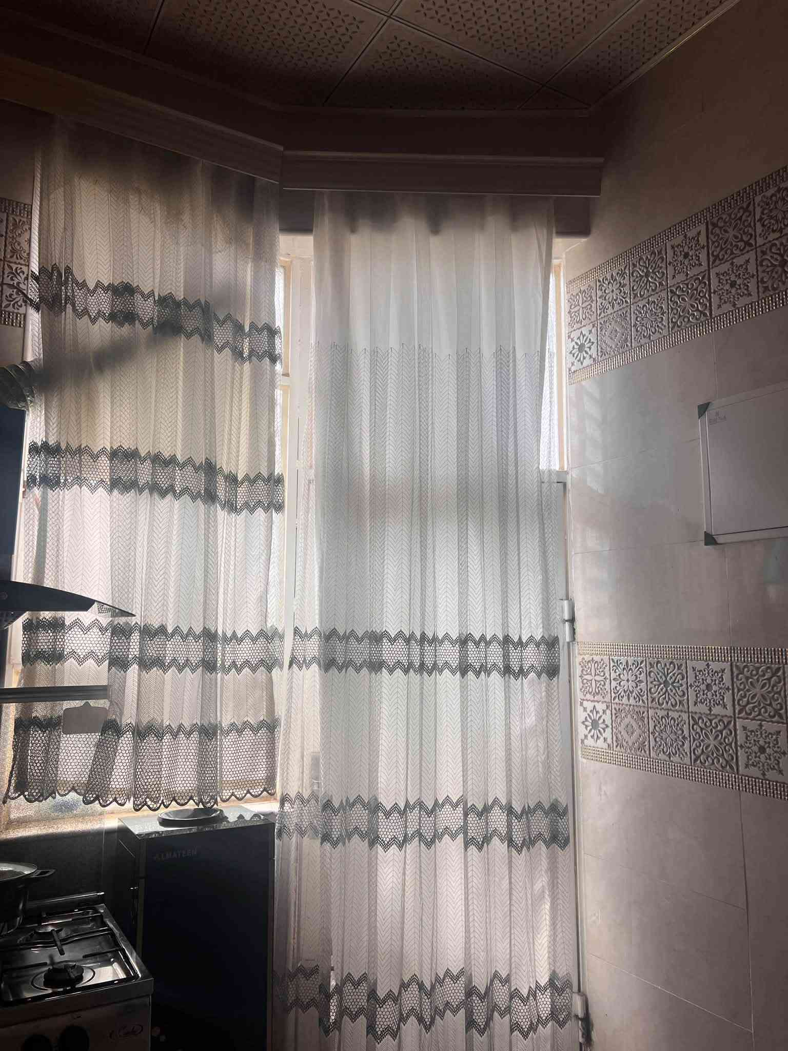 سلام عليكم بيع مستعجل : بردات تفصال كلش حلوات قماش خامة شتائي صيفي. معة سجج مالتهن  رايدهم 500 الف وبيهن مجال مكاني كربلاء ***********

نص مكتوب في الصور:
- HONOR X9d 24mm f/1.75 1/400s ISO694 06/09/2026 13:51