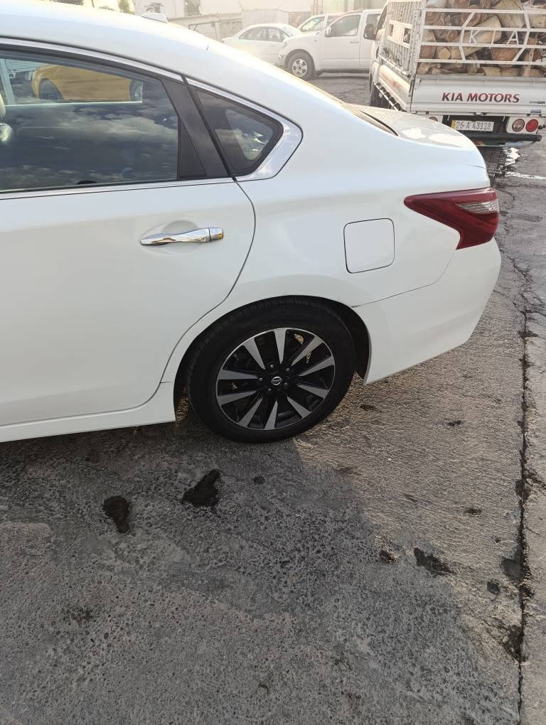 نيسان التيما sl ضررها قطعتين مبين بالصورة سنوية وهزة جديد وبيها بطاقة بانزين رقم كركوك
جاملغ سكن مبدل
وضربة بة الثانية موضحة بالصورة
للتواصل/*********** كركوك, العراق
