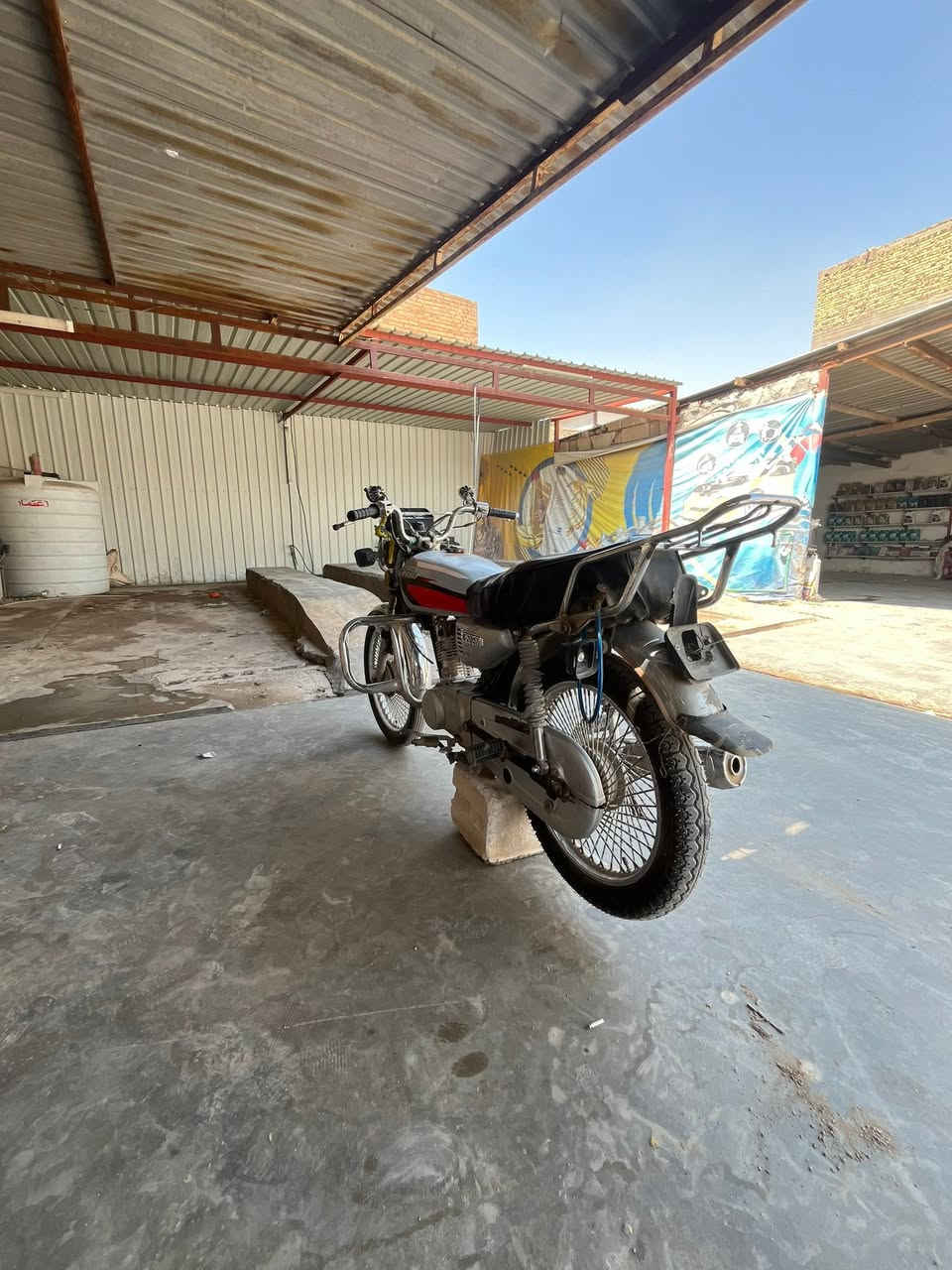 سلام عليكم نامه برو موديل 19
دراجه حلوهه مابيها نقص برغي 

السعر 375 وبيها مجال مال شراي 

أوراق كامله ***********
