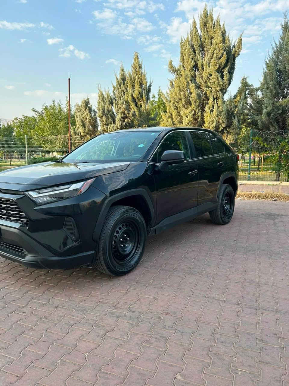 تويوتا رافور 2024 LE AWD شكل جديد
بجم و خلفى سياره كبس بلادى 💯
حادث خفيف : راس جاملغ صبغ مكانين بارد
رقم شاصى : 2T3F1RFV2RW431267
السعر : 196 و بيها مجال بسيط 
محرك 4 سلندر : 2500 🚀
حجر گزوز لايتات رادار راديتر بگلايد بلاد ‭ 💯
                                     جميع ايرباگات سليمه عدا برده 💯
                                                سياره ماشييه : 41  الف ميل 
‏‎موصفات 
‏‎فور ويل 
                                                                   شاشه الكترونيه  
‏‎بريك بصمه 
‏‎نضام HOLD
‏‎رادار امامى 
‏‎رادار جوانب 
‏‎رادار خلف 
‏‎رادار خط شارع 
‏‎تبريد قطعتين 
‏‎دبريت لامس 
                                سياره شرط ترقيم اربيل سليماني دهوك 
                                  اتصال او واتساب : ‭***********‬ 
اتصال او واتساب: *********** أربيل, العراق

