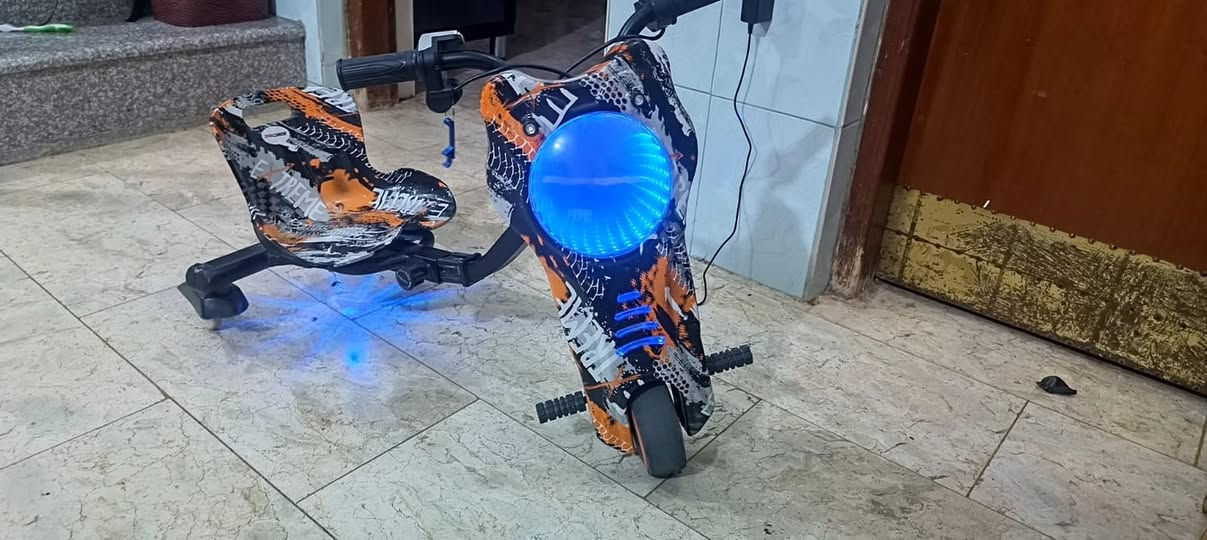 دراجة كهربائية • عال شحن • جديدة