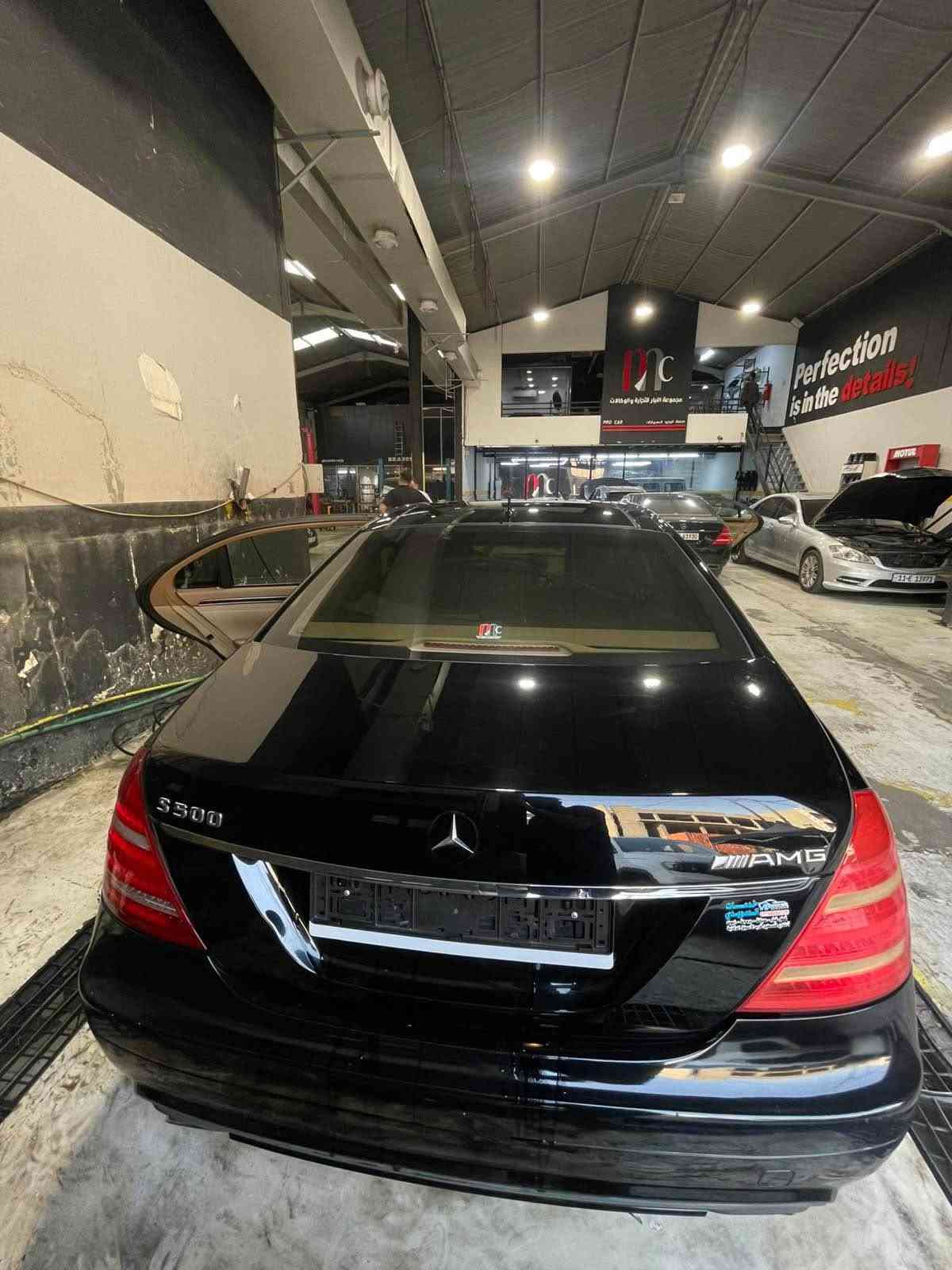 مارسيدس s500 كلاس
الموديل ٢٠٠٦ محدث ١٣
ماشية ١٣٠ كيلو متر 
الوارد خليجي 
كامل مواصفات 
باب طويل لارج + شفط
بانورما 
رادار أمامي + خلفي 
بردات خلفية 
كشنات تدفئة تبريد + خزن ذاكرة وتحكم كامل
معاملة الرقم جاهزة و للتحويل المباشر .. 

للتواصل ☎️ : *********** بغداد, العراق
