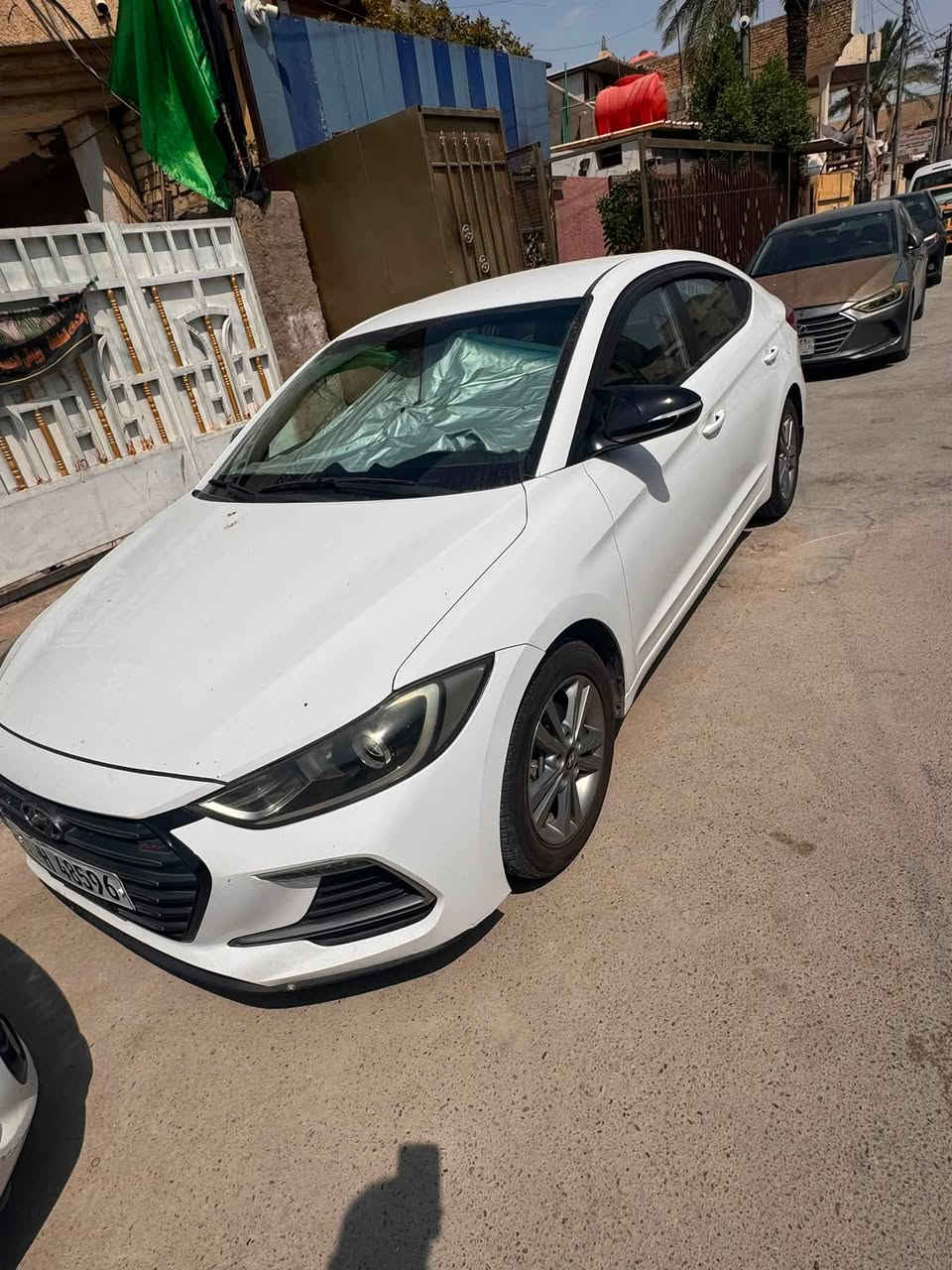 النترا للبيع خليجي موديل  رقم انكليزي بغداد2018ماشية٨٢نظيفة بحالة ممتازة سنوية ٢٠٢٩قطعتين تبريد اشاير بالمري محرك ٢٠٠٠دوش لمرغوب سيارة بدون فتحة ولابصمة حساس خلفي بيها بارد علة كد اربع اصابع ومصلح رايدها 145سيارة ربع متصرف عليها مكاني بغداد حي الجهاد /او المنصور هاتف ***********واتساب هم موجود
