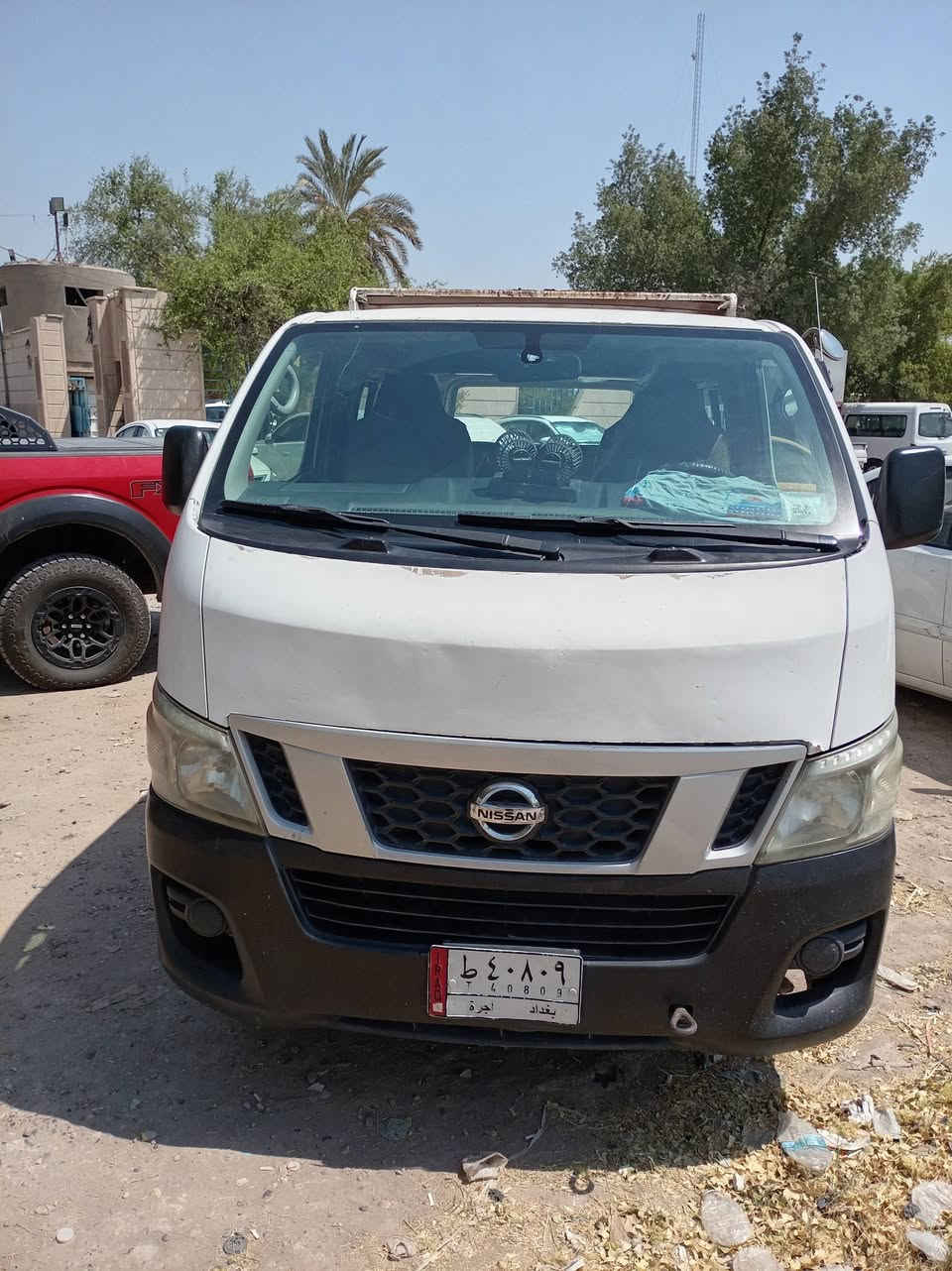 السلام عليكم نيسان يورفان ١٦ بسمي رقم بغداد بيهه صبغ الجنطه للبيع لسعر ١٤٥ للاستفسار الاتصال على الرقم مكلف بنشر ***********
