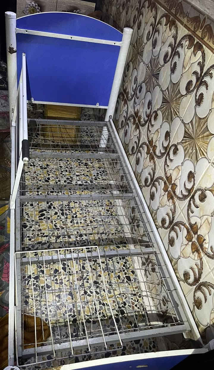 جربابيه لبيع ٣٠وبيها مجال ***********
