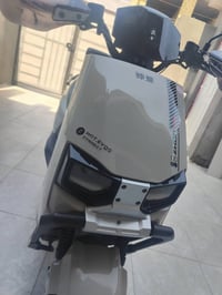 دراجة شحن خمس بطاريات بعدهن جدد الشكل الحديث استخدام قليل بعدهه جديدة ...