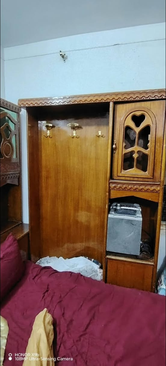 سلام عليكم ورحمة الله وبركاته
متوفر غرفه النوم للبيع سعر مناسب
كنتو 6 أبواب سعر 600 وبيه مجال
للطيبين اتصال على الرقم ***********

نص مكتوب في الصور:
- Sensing Camera
- AI Camera
- O HONOR X9b
- 108MP Ultra-Sensing Camera