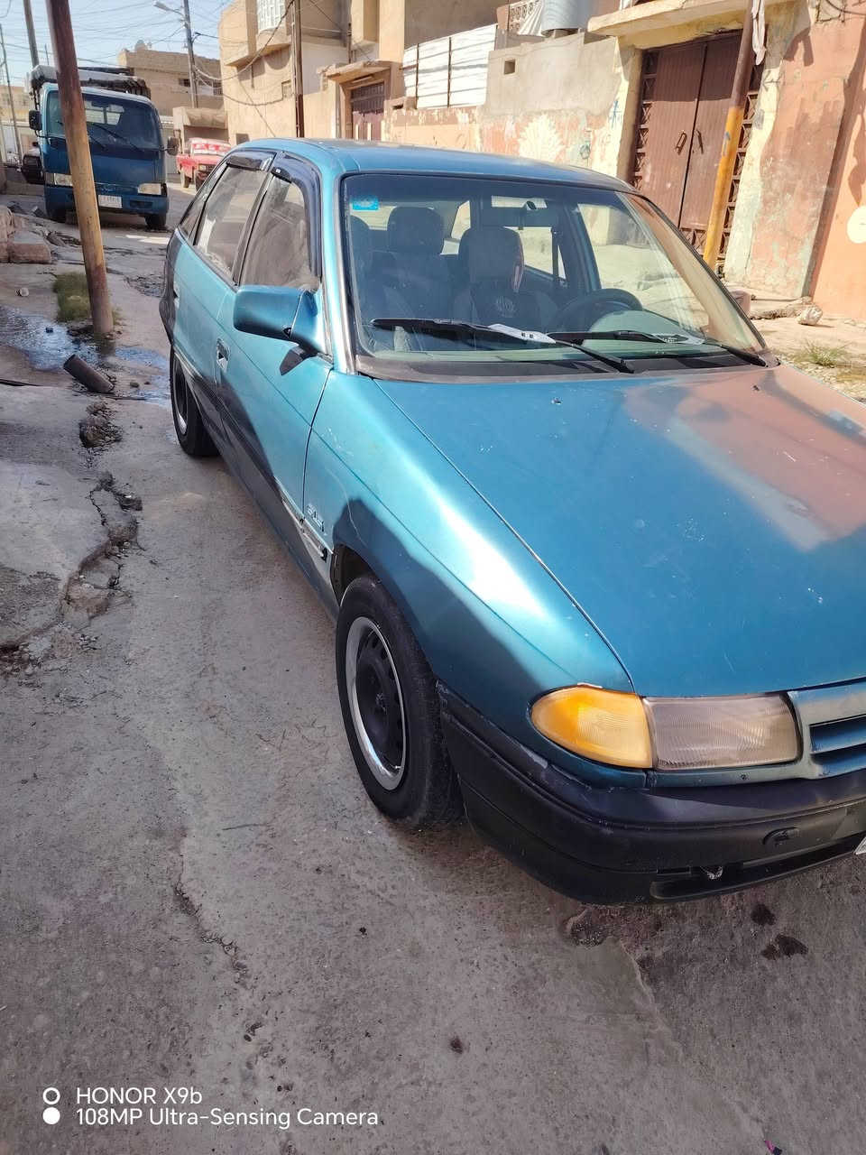 السلام عليكم استرا للبيع مديل 92 سياره شرط لا ضربه ولا طخه كير شرط محرك بدايت صرف السعر35 وبيها مجال مكان السياره موصل هاتف ***********
