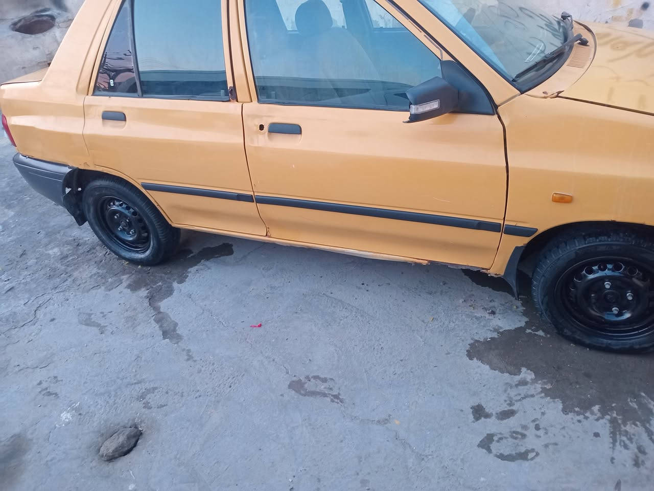 ***********
سلام عليكم سايبه للبيع مديل 2016 محرك وكير كفاله بدي نضيف مابيه ضربه سياره جهازه تايرات حداديه غرفه كله جدد
بسم شركة ابن البلد تحويل يمته ما يعجبك مصفرة غرامات  مشط جديد سعره 15 ورقة #مكاني #بصرة هذا رقمي واتساب وخط 
***********
