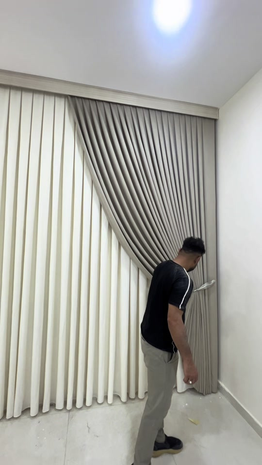 قصر الستائر ***********  العمارة-قطاع28-شارع الاطباء-مقابل مجمع الكوخ 
