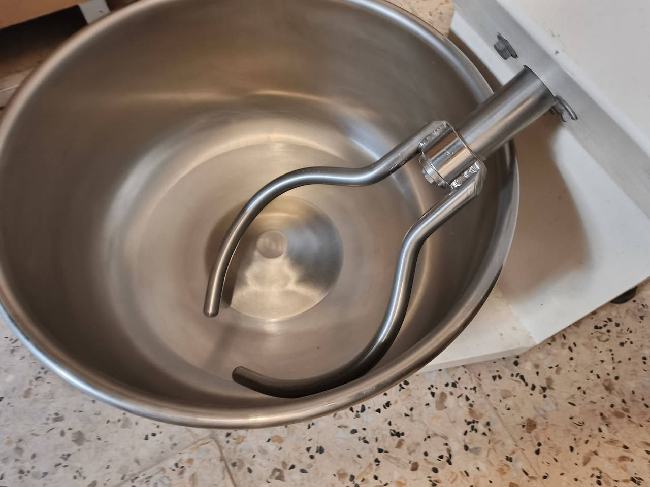 للبيع عجانه تركيه حجم وسط نص جيس
مكان حله واتساب ***********
