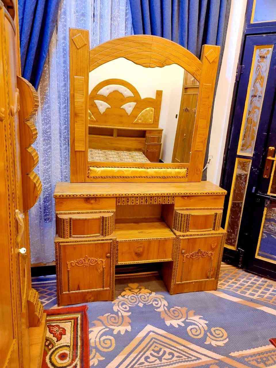 غرفه للبيع ام السته طابقين ملحق زاويه كنتوريه طابقين ملحق ضخمه كلش جديده مال عرس المكان ديوانيه حي العسكري الاتصال على هذا الرقم *********** بي واتساب
