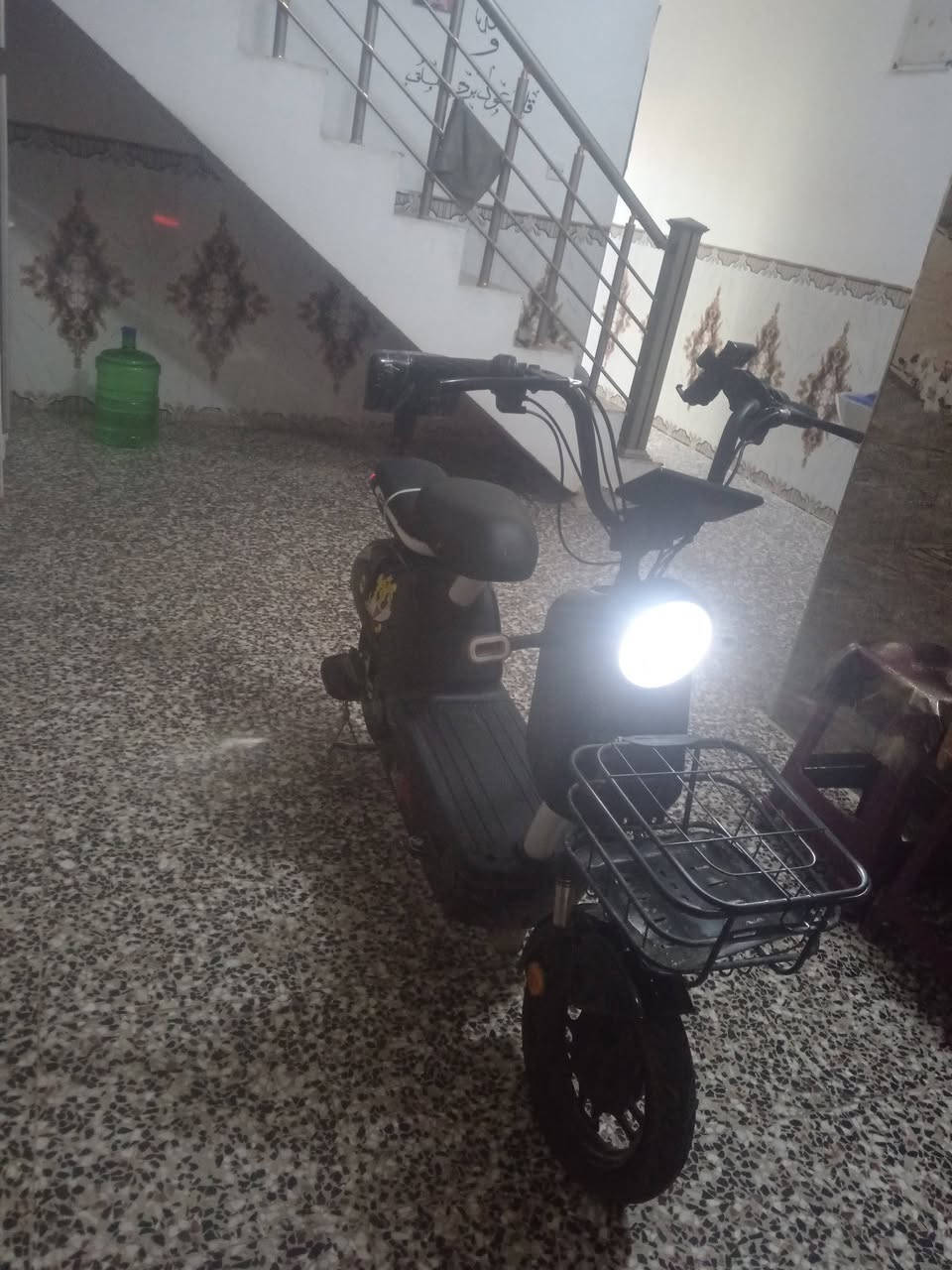 دراجة شحن 250 وبيه مجال 0771063584 / ***********فقط واتساب
