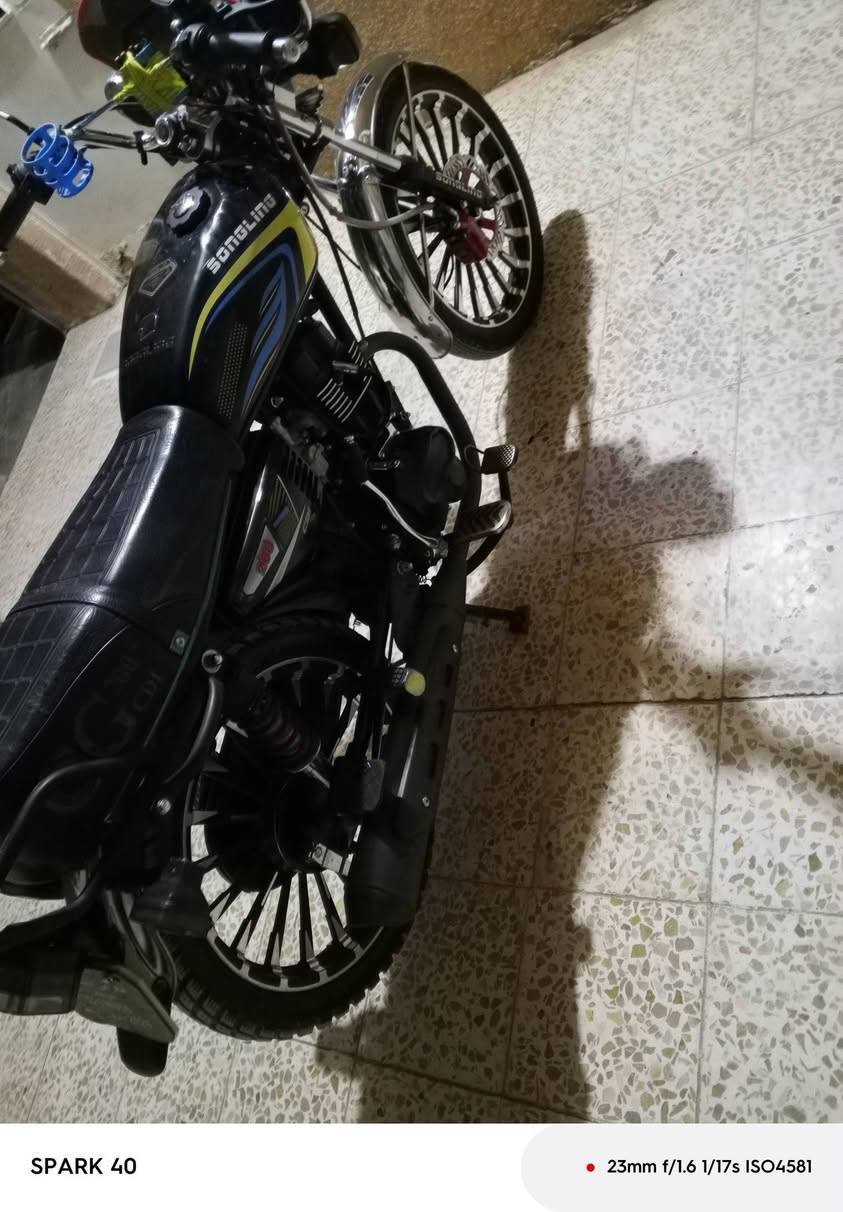 دراجه سيفان موديل26دراجه حلوه ونضيفه مكاني بعقوبه المفرك سعر850ضاغطه وزنجيل ***********
