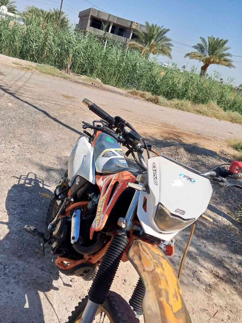 السلام عليكم درجه قفاز للبيع درجه نضيف كفاله عامه وراق كامله سعر مليون و50  مكان ديالى بلدروز أمام عسكر رقم ***********
