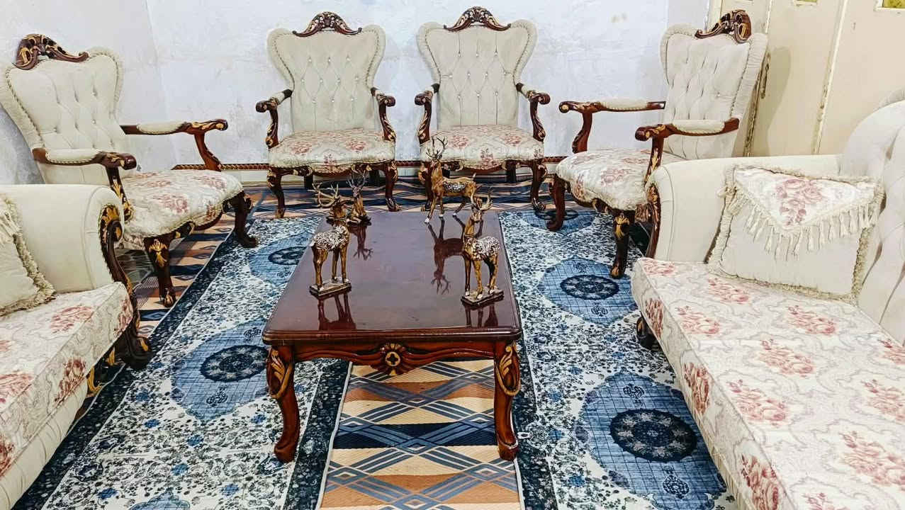 تخم 10 مقاعد زان تركي درجه اوله ستعمال قليل أي ضرر مابي + طبلاه كبيره نضيف جدن اسعر 525 لعنوان كربلاء بدايت امن اداخلي يوجد توصيل يصير مراوس ***********
