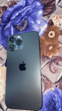 ايفون • للبيع • واتس