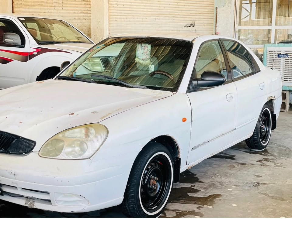 سلام عليكم البيع دايو نوبره  
موديل 2001
رقم واسط كليزي بسمي 
صدر جديد 
تخم تاير 
تخم وياله 
معرك جديد لا تنقص ولا تخبر 
كير عادي سياره كامله من كل نواقص يعني ألف ماذب عليه عنوان صويره 
رقم ***********
سعر 30 وبيه مجال
