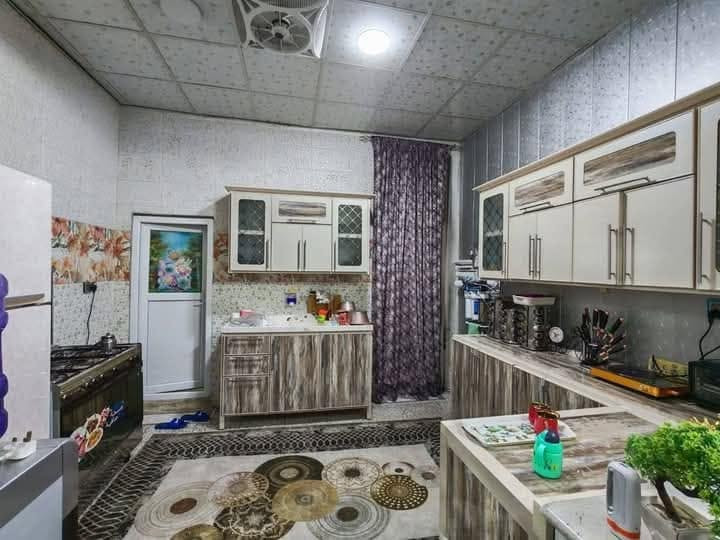 بيت للبيع

القاهرة الثانية قرب جسر البنوك

80 متر

ثلاث طوابق

4×20

عرض الشارع 12

***********
