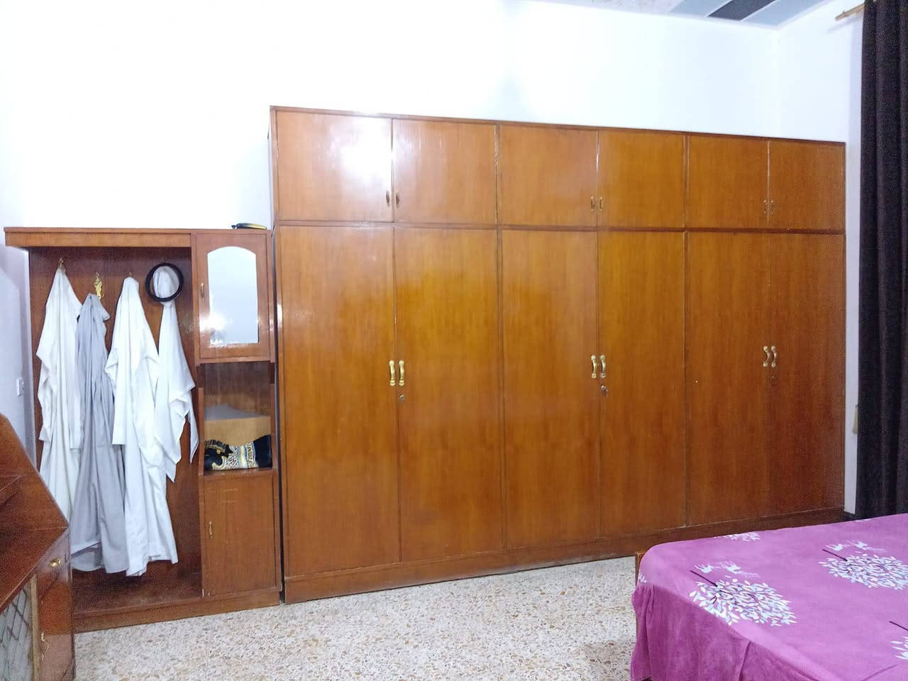 سلام عليكم غرفه نوم حطاطه صاج رقم الهاتف ***********
