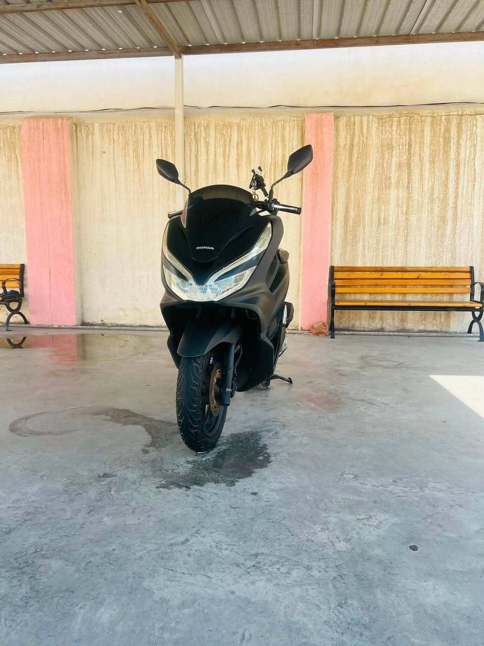 السلام عليكم للبيع دراجة pcx 2019
رقم بغداد بأسمي الجيل الثالث السعر 30 ورقة وبيها مجال بسيط للاستفسار ***********
