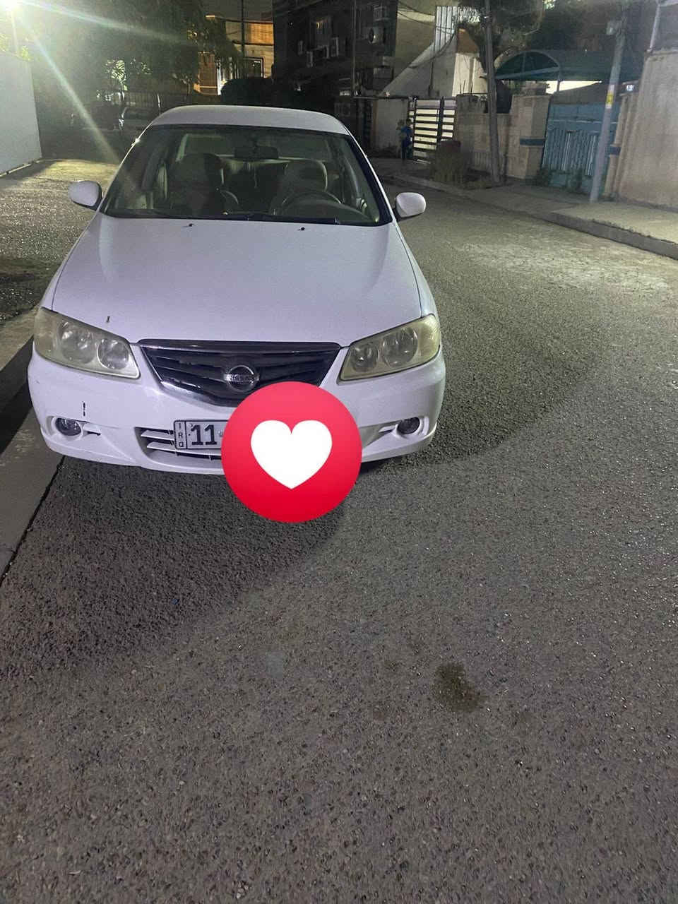 سني موديل 2010 رقم بغداد  بسمي
بيها جاملغ الأيسر  صبغ فقط.  وشخط بل باب الأيمن @ الخلفي. مكينه كير صدر كفاله مكينه قبق ابيض السعر 95 
التواصل ***********

