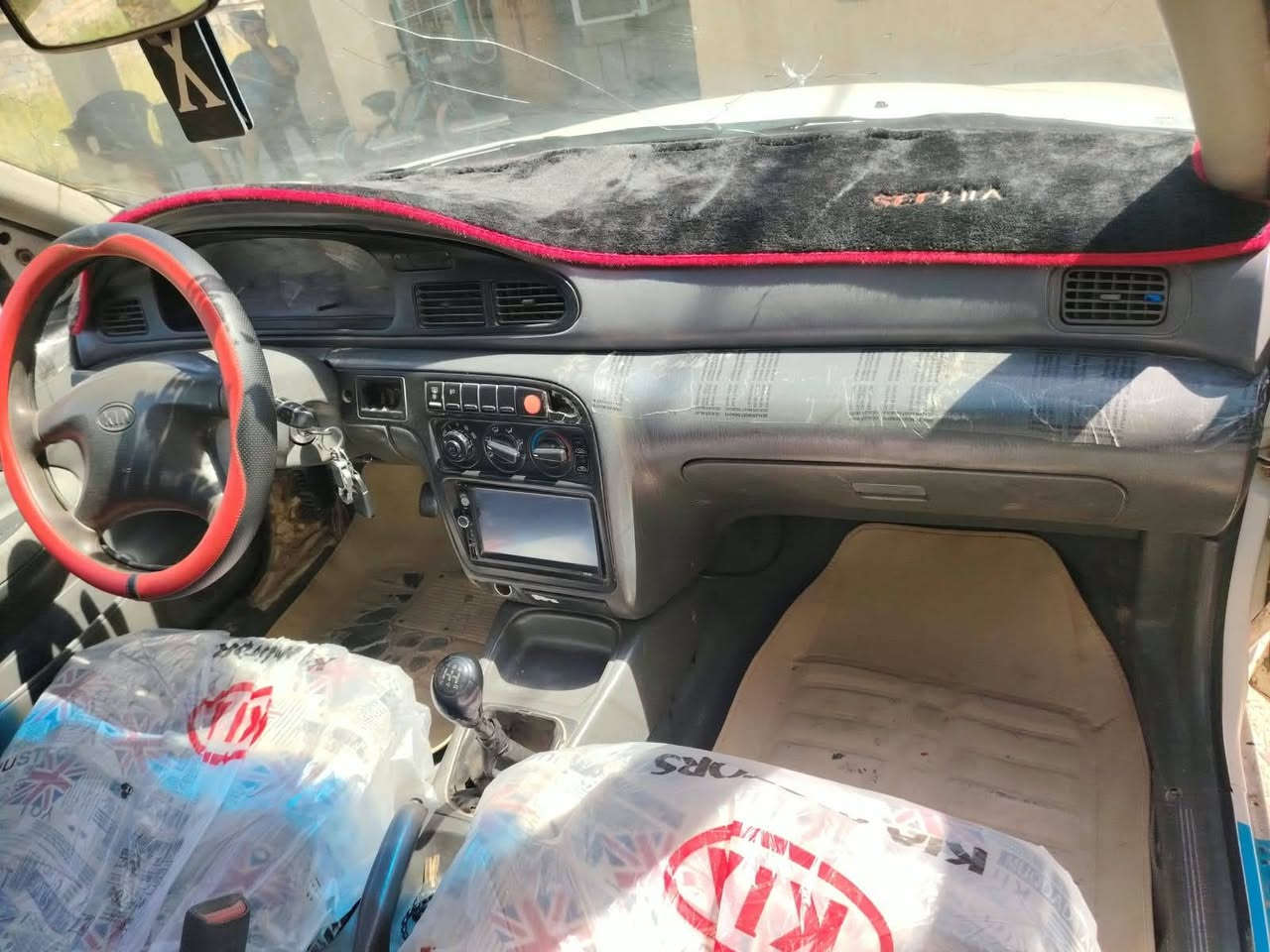 السلام عليكم للبيع سيفيه بغداد موديل 95 كير ومحرك ضمان تبريد ويه سويج صدر امامي خلفي جديد كهربائيات كلهه شغاله سنترلك السعر 35 وبيه مجال حك الجيه للتصال عل الرقم *********** المكان صلاح الدين بلد ناحية يثرب
