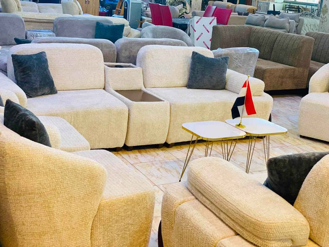 موديل الباندة رجع توفر بأحدث أصدار يمنة 💯✅
قماش خاولي 
مقعد طبي 100%
يدات سلايت 
ظهر سلايت يتحول سرير
جميع القطع مجزئه 
طبلة وسيطة جوكر 
منفذ شاحن usb,,tbc
البيع بالنقد والتقسيط ☑️☑️
البيع جملة ،،،ومفرد☑️☑️
خدمة توصيل جميع محافظات العراق بأسعار مناسبة 
***********
