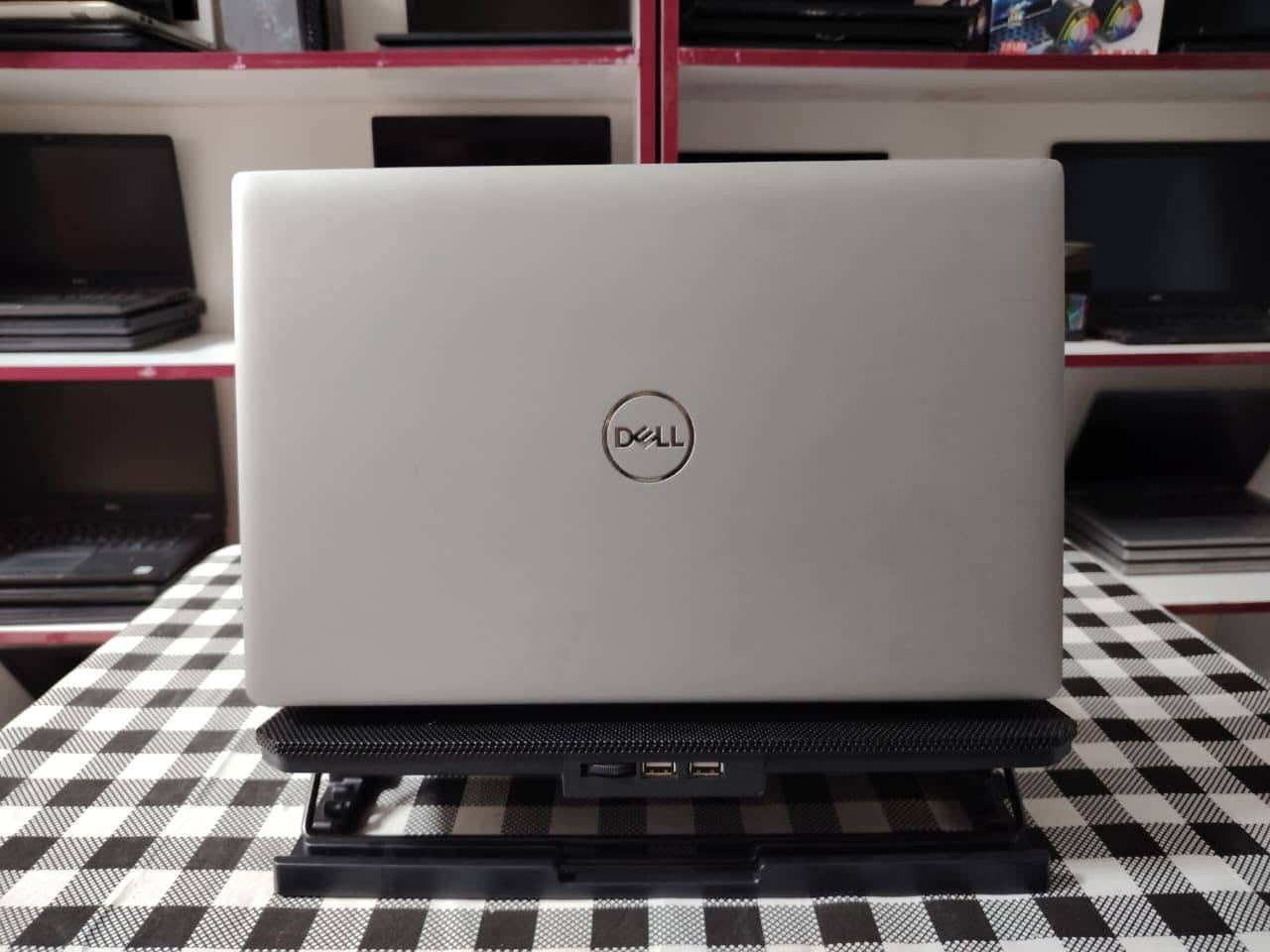 Dell PRECISION 3550 
الجيل العاشر 

Ci7 gen 10 
Core i7-10510 
Ram 16 gb ddr4
قابل للتطوير
Hard SSD  256 m.2
قابل للتطوير 

Nvidia Quadro P520 2GBكرت شاشه خارجي 

Intel Graphics 8 GBكرت شاشه داخلي

15.6 fhd

كيبورد عربي انكليزي ضوئي ليزري
السعر  565,000 
واتساب ***********
