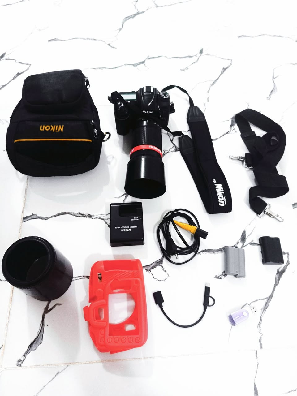 للبيع كاميرا احترافية Nikon D7200 بحالة ممتازة جداً
🔹 نوع الكاميرا: Nikon D7200
 نظافة الكاميرا: 95% بحالة نظيفة ومحافظ عليها
 
 العدسة: الرياضي 
 الملحقات المتوفرة: كاملة ومتكاملة تشمل:
 بطاريتين أصلية والشاحن الأصلي
 كيبل نقل الصور
 الجنطه الأصلي مع كافة محتويات 
معا هود  2  اصلي + وغيرها 
. 
🔸 اوزمز احترافية 
جنطه  + رجل  اسود + ابيض _ كيس حافيضه 

 الموقع: تلعفر 

الاتصال *********** 🟩 واتساب هم بي
