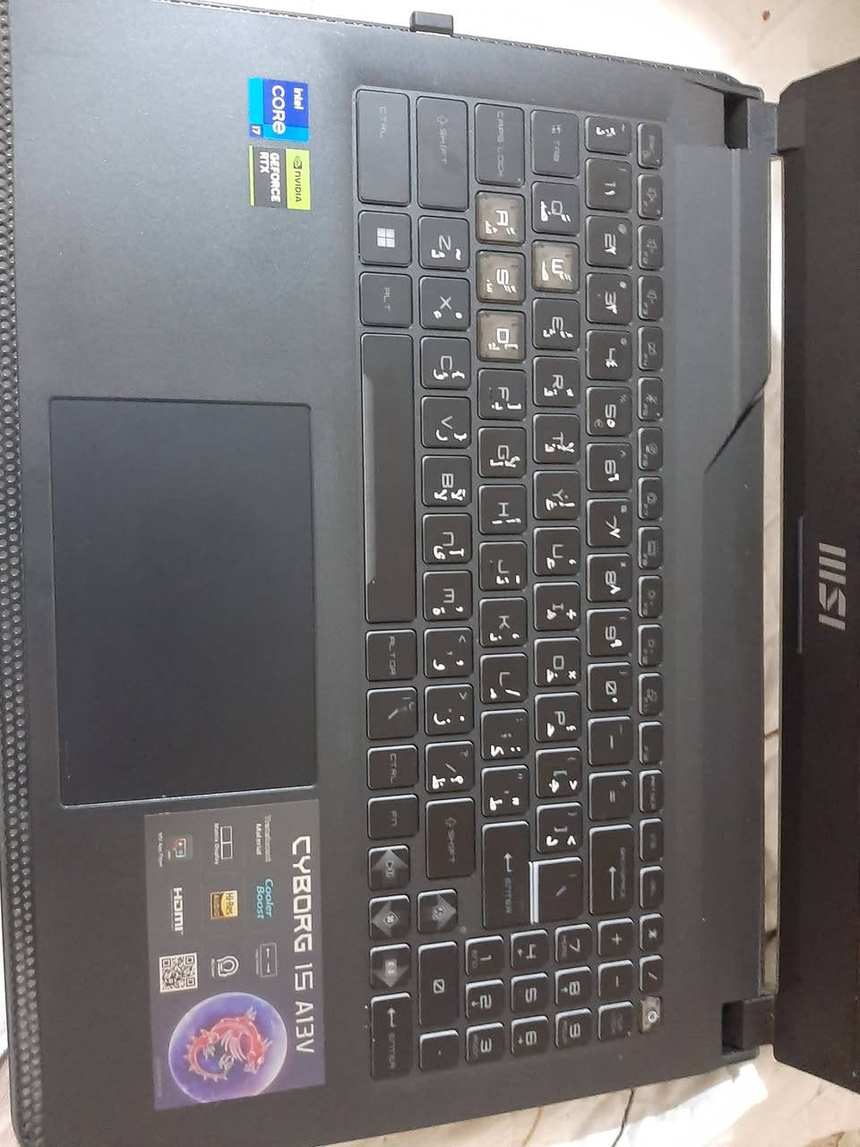 💻 MSI Cyborg 15 A13VE-218US
جهاز Gaming قوي جداً، مناسب للألعاب والتصميم والمونتاج والبرمجة والبرامج الهندسية، وحالته نظيفة جداً.
⚙️ المواصفات:
🧠 Intel Core i7-13620H — الجيل 13
⚡ 10 Cores / 16 Threads — Turbo 4.9GHz
🎮 RTX 4050 6GB GDDR6
🧠 RAM 16GB DDR5 5200MHz
💾 SSD 512GB NVMe PCIe 4.0
🖥️ شاشة 15.6" FHD 1920×1080
🔥 معدل تحديث 144Hz
🎹 كيبورد Gaming بإضاءة خلفية
❄️ MSI Cooler Boost للتبريد
📶 Wi-Fi 6 + Bluetooth 5.2
🔌 USB-C + USB 3.2
🖥️ HDMI 2.1
🌐 LAN
🔊 Nahimic Audio
📷 HD Camera
🪟 Windows 11 Home
📦 الكارتونة الأصلية موجودة
🔌 الشاحن الأصلي موجود
✨ الجهاز نظيف وجاهز للفحص والتجربة
🎮 يشغل الألعاب الحديثة ويدعم تقنيات RTX وDLSS.
💰 السعر: [مليون ونص بي مجال]
📍 المكان: [بغداد]
للتواصل: [***********]
أدمن وافق فدوة لقلبك😍
