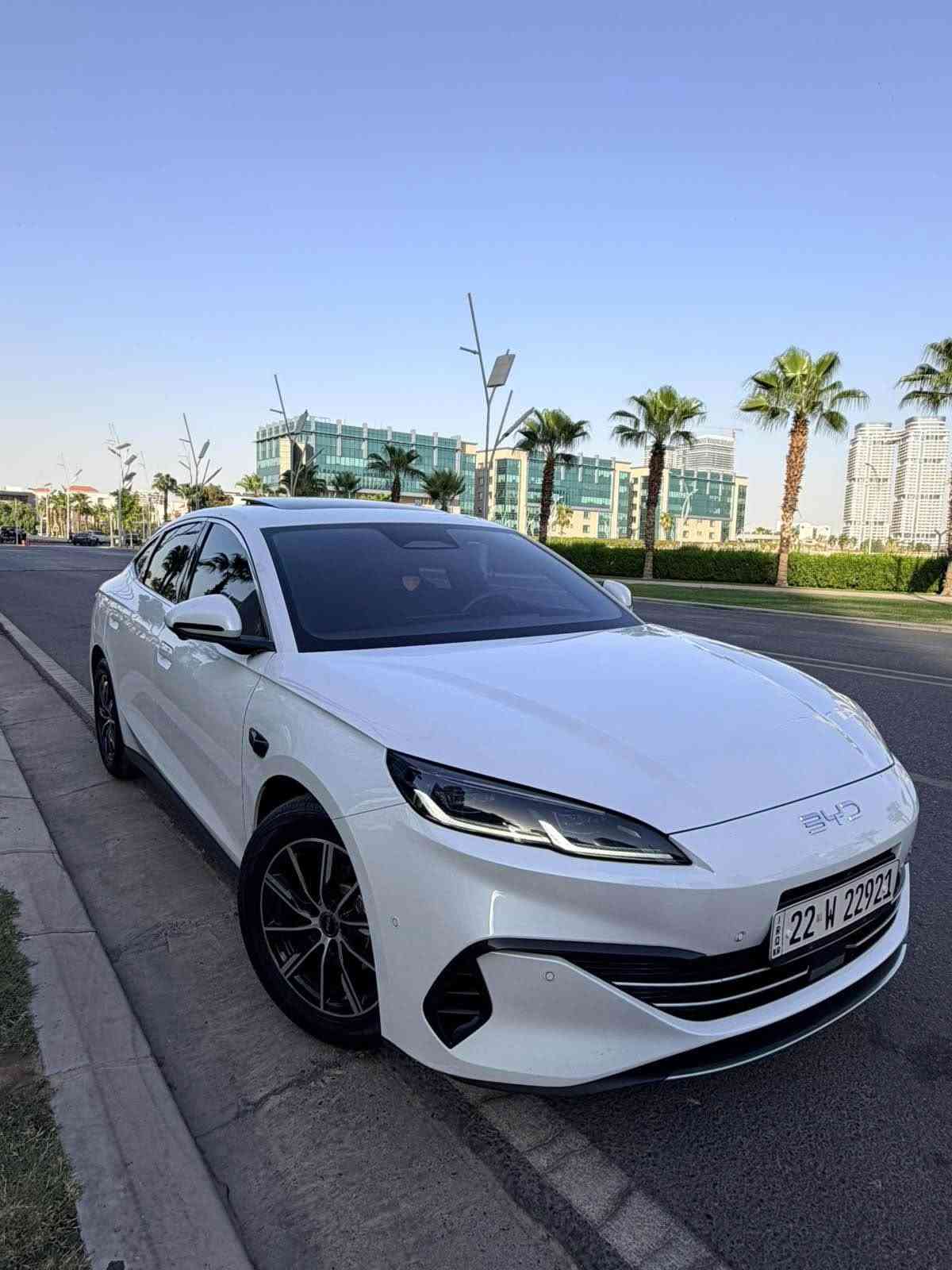 🚘 للبيع BYD SEAL 06 DM-i | موديل 2025

🔥 أعلى فئة بالمواصفات – FULL OPTION

🤍 لون أبيض | رقم أربيل
📍 ماشية 40,000 كم
📷 فول كامرات + فول رادارات + فول حساسات
🅿️ نظام Valet Park – السيارة تصف نفسها بنفسها
🌤️ Panoramic Sunroof سلايت روف كبير

🔋 البطارية تمشي تقريباً 80 كم بالشحنة الواحدة
⛽🔋 فول كهرباء + فول بانزين، مدى إجمالي يصل إلى حوالي 2,100 كم حسب ظروف القيادة
🔌 كامل معدات الشحن موجودة ويا السيارة
🛠️ سيرفس كامل بالشركة
📄 كتاب رسمي من مرور أربيل للتظليل 80%
✨ مواصفات كثيرة جداً، شغلات هواي ما تنذكر ولا تنعد
✅ سيارة نظيفة جداً ومعتنى بيها
✅ مكفولة من كلشي

💰 السعر: 191 ورقة 💵
*********** بغداد, العراق
