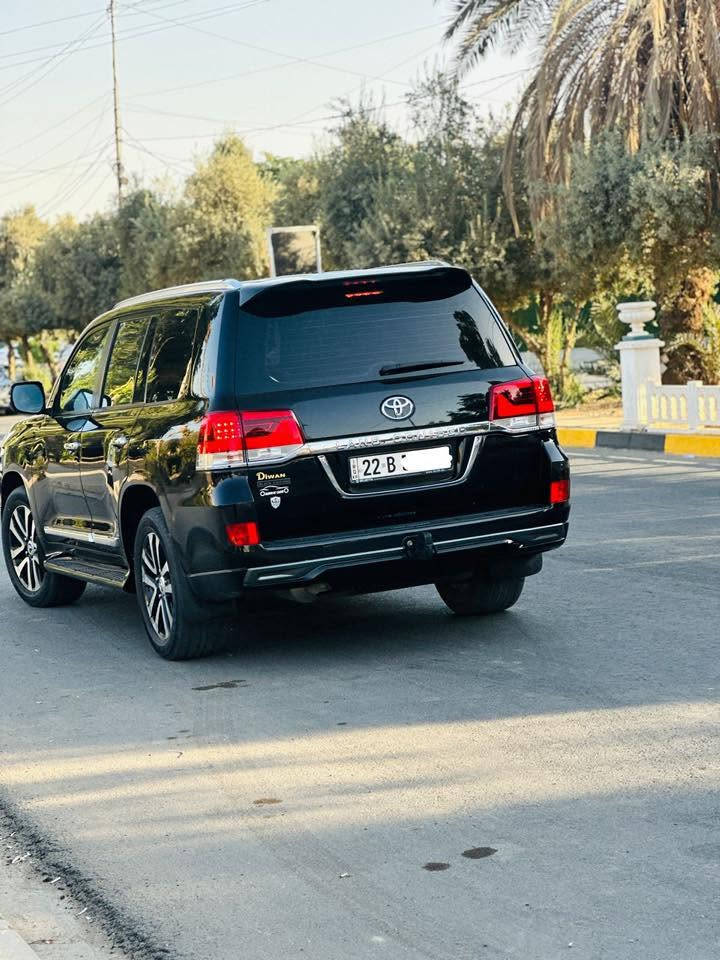 لاندكروز GXR • ٢٠١٨ • مكينة V6