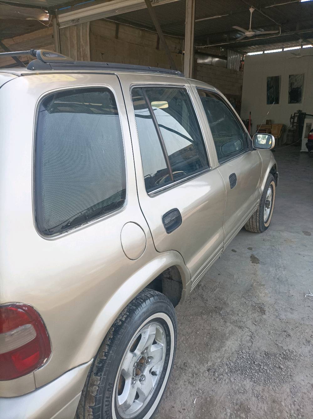 كيه سبورتج موديل٢٠٠٠مكينه وكيراتوتماتيك مكفولا تبريدفول بسمي حله مركز مدينه٤٢$