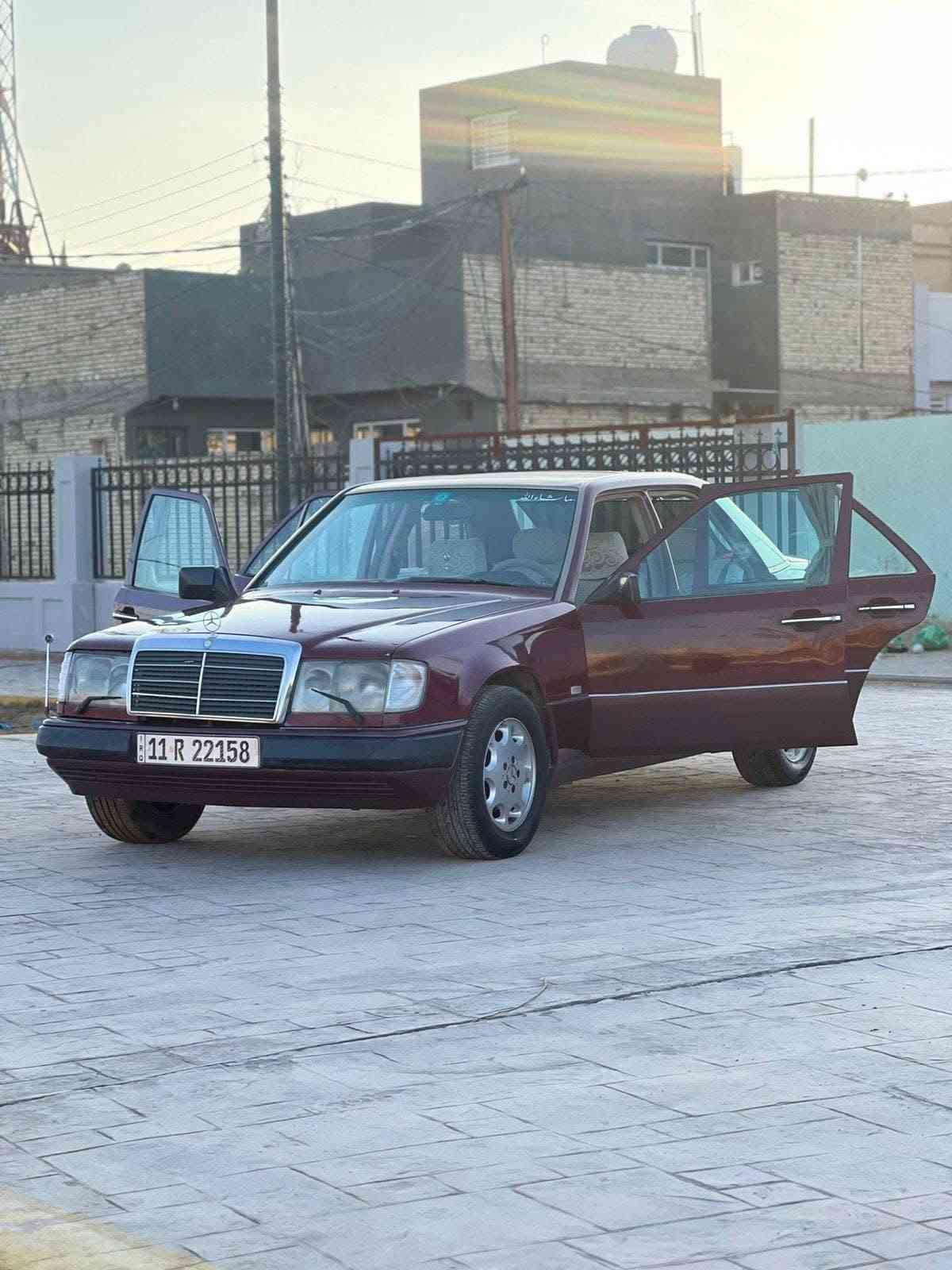 سلام عليكم للبيع مارسدس دب موديل ٩٠ قواعد دبلات بلاد مكينه بطه تبريدشغال رقم بغداد السعر٥٠ مكانه بابل كفل للستفسار ***********
