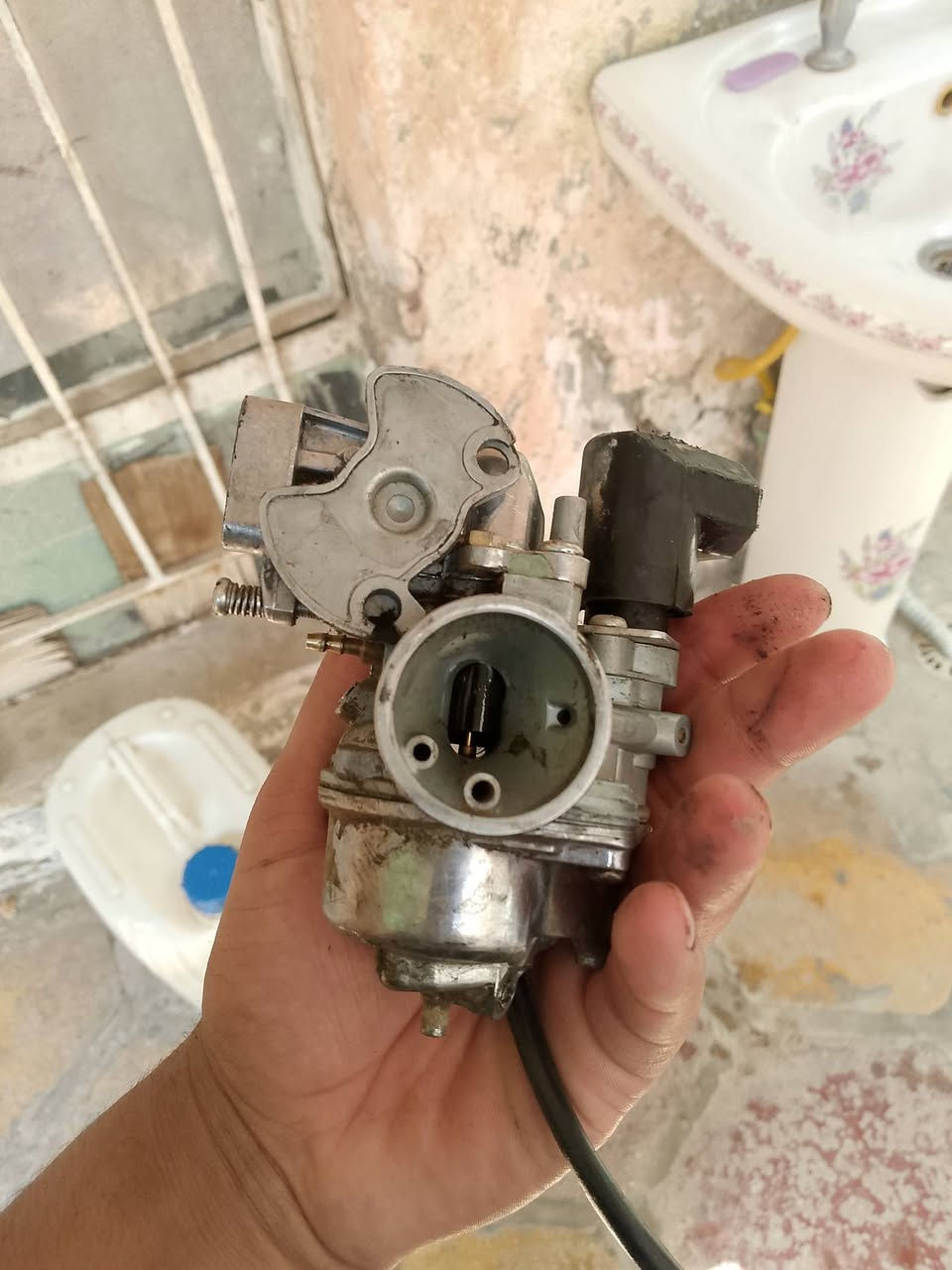 سلام عليكم كابرتر بيجي للبيع ل 10 قفل شغاله 2 خط مكاني ناصريه مركز حي العسكري رقمي ***********
