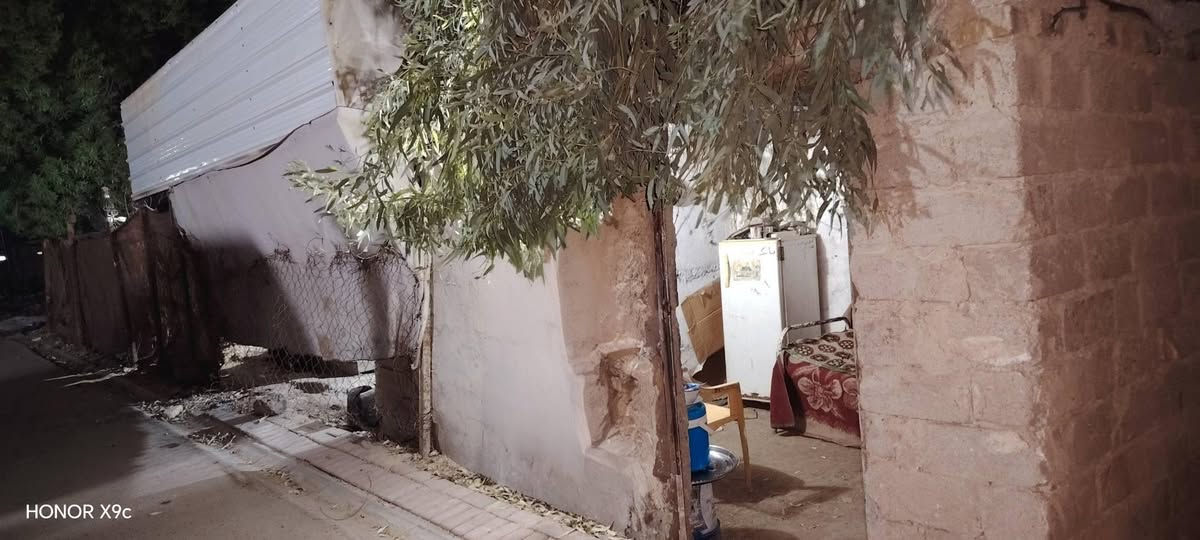 موقع مولده للبيع بيه مکینتین کراز وافيکو وقطع کاز ۲۰۰ كيفي العنوان الكوام الشرقي سعرها مناسب
***********
