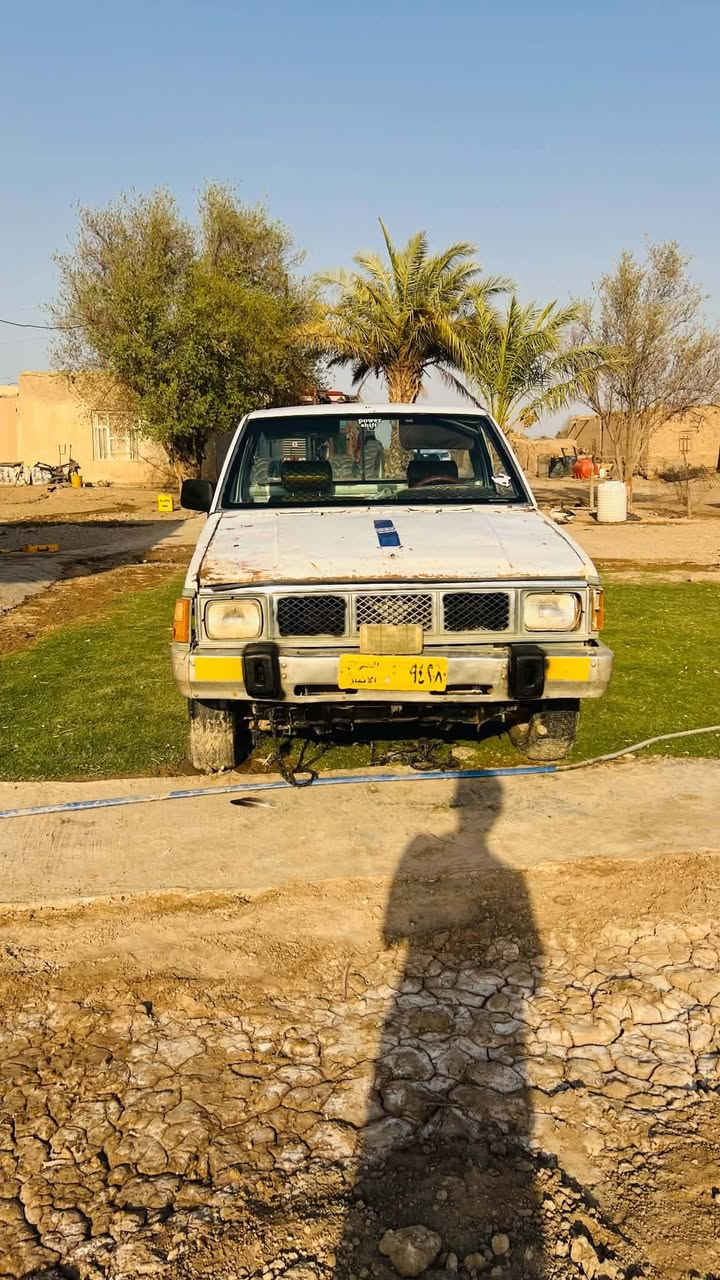 نيسان للبيع موديل 90
المكان واسط الموفقيه 
***********
