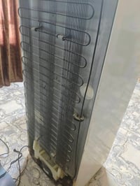 ثلاجه lg ثلاجه فقط الاوتماتيك ام ماطور شغال ومابي اي شي لااستفتار عل ه...