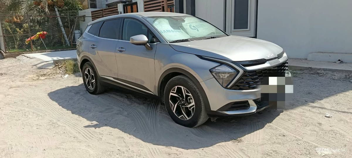 السلام عليكم للبيع فقط 
#سبورتج_2023 Lx امريكي الشاصي الكبير 
ضررها نصف الجاملغ الامامي الأيسر وشوية من حافة البنيد صبغ 
و بارد اربع اصابع يم قبق البنزين 
جميع الايرباكات سليمة على وضع الشركة فقط ايرباك الدرگة
رقم مؤقت تترقم بغداد وجميع المحافظات 
(ثلاث أنظمة قيادة + اوتو هولد + نظام منحدرات + رادار وحساسات وكامرة + مانع اصطدام + سايد بريك كهربائي + قيادة ذاتية ومثبت سرعة) 
السيارة ماشية 26 الف جديدة كلش على وضع الشركة 
السعر 164 وبيها مجال للشراي 
العنوان النجف 
***********
