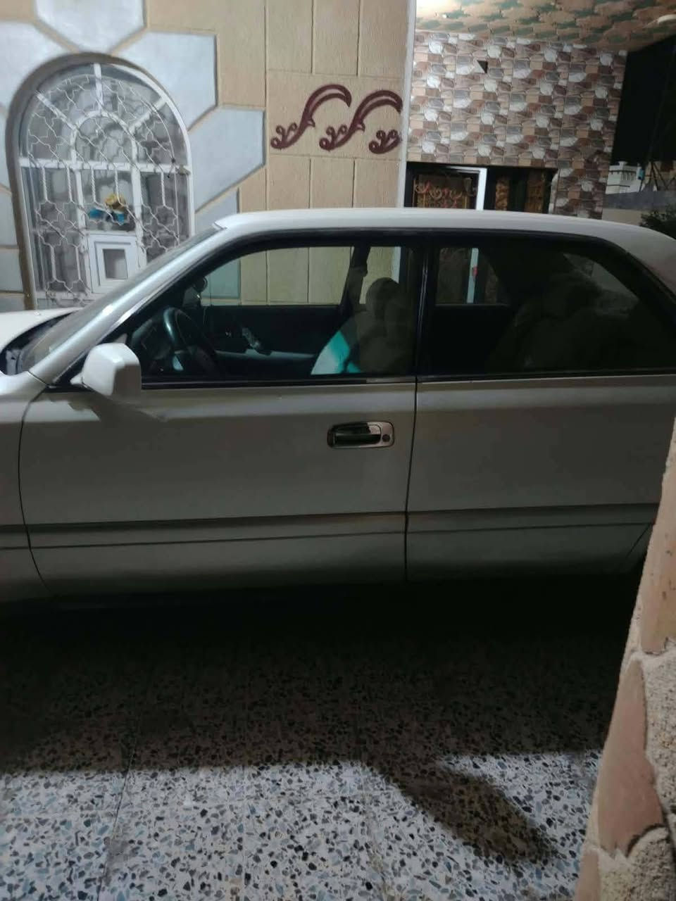 كراون بجعة • ١٩٨٩ • محرك ٢.٥