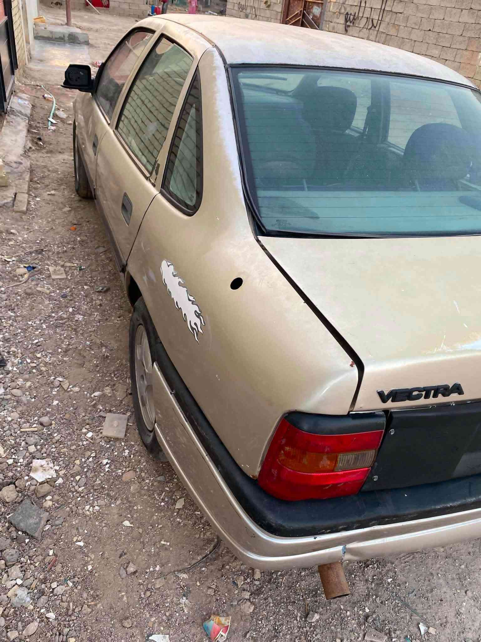 اوبل فكترا مديل ٩١ مكينه ٢٠٠٠ كير جديد شادلها سياره جاهزه
( ***********)العنوان بغداد قرب بسمايه
